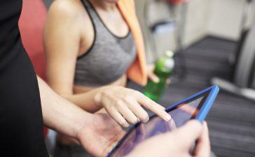 Runners picking their first race.