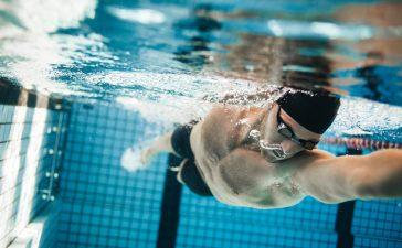 Explosive swimming training